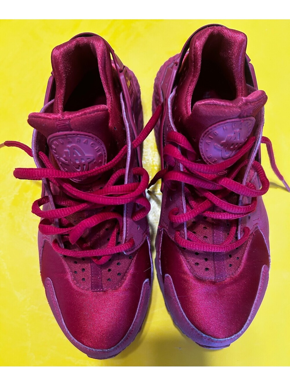 Nike Air Huarache Gym Red Triple Red Shoes Women Size 7